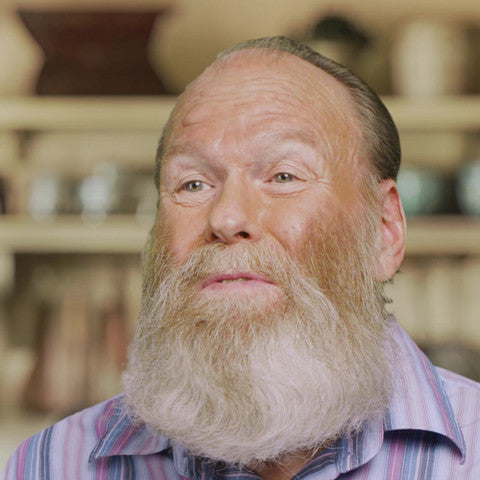 Actor portraying a Joint Food user: a school bus driver aged 71